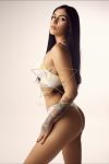 ESCORTS-ATHENS-GIRL-MIA-SEXY-BRUNETTE-SEX-ATHENS-1